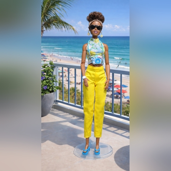 Custom Restyled Made To Move Yoga Barbie Doll - Picture 2 of 13